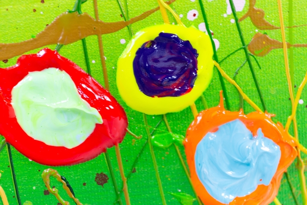 MURAVYEVA Yulia - Flowers with a blue sky small